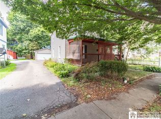 7 Geneva St, Jamestown, NY 14701