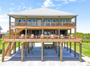 335 Atkinson St, Crystal Beach, TX 77650