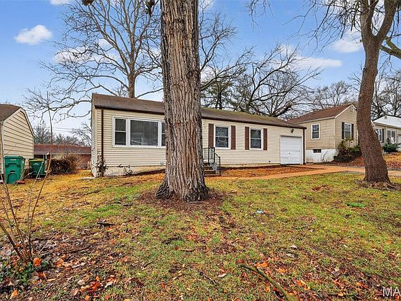 3rd image of 1128 Grenshaw Dr