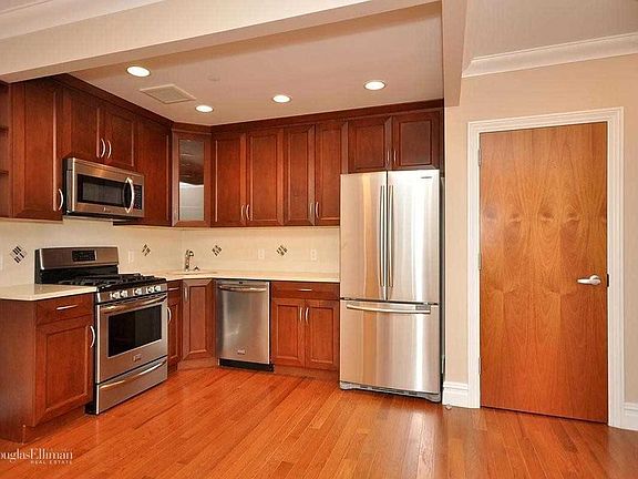 2nd image of 2116 31st Ave