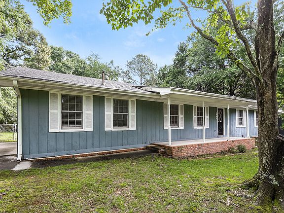 3rd image of 2906 Elizabeth Ln