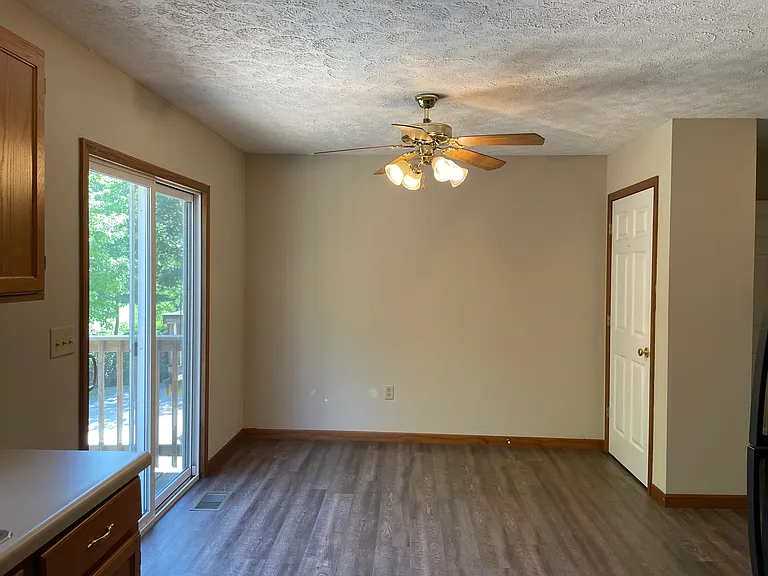 820 Woodsedge Dr #820 — Photo 8