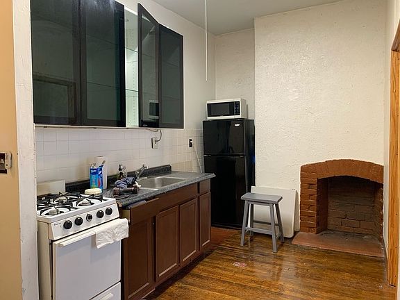 2nd image of 216 Thompson St APT 4F