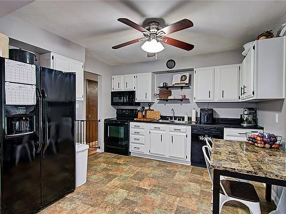 5th image of 100 Wishart Dr