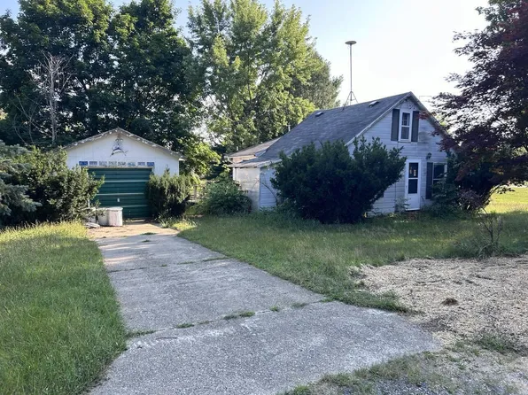 309 Vesta St, Six Lakes, MI 48886