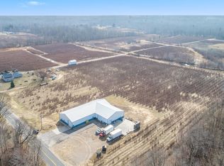 76749 38th Ave, Covert, MI 49043
