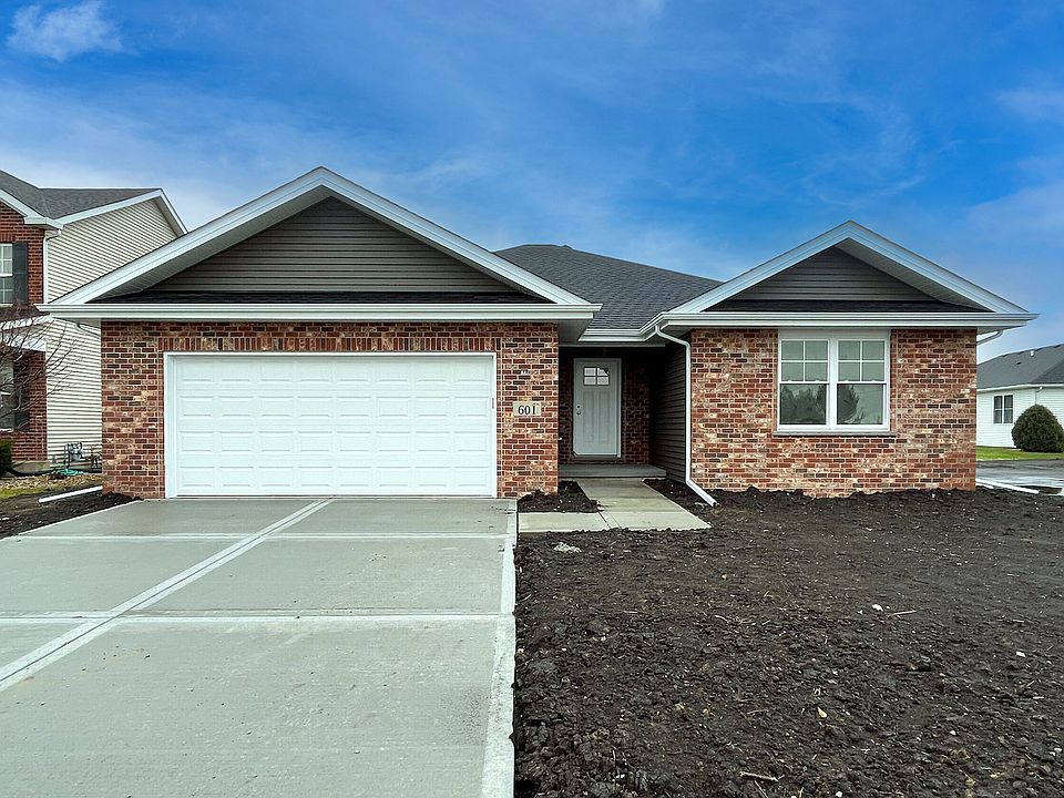 1st image of 601 Farm View Ave
