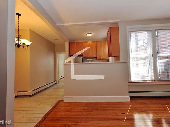 168 Winthrop Rd. #4 Brookline Unit Photo 3