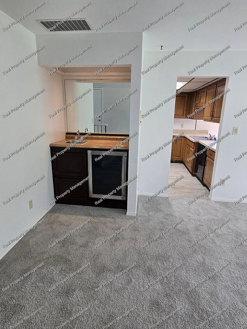 Two Bed Two Bath Munster Condo — Photo 3