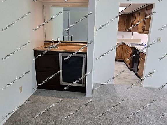 3rd image of 1315 Brookside Dr APT A