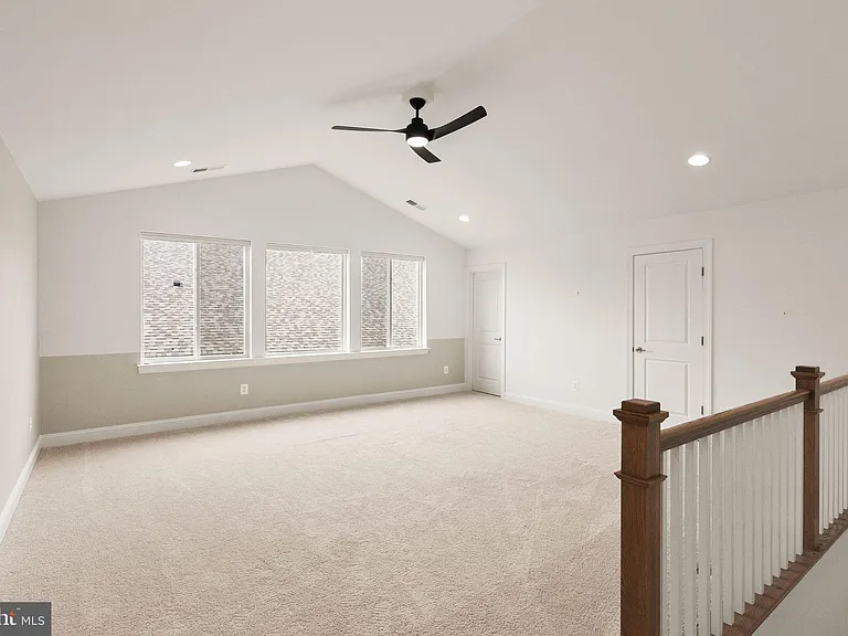 121 Cowbird St — Photo 39