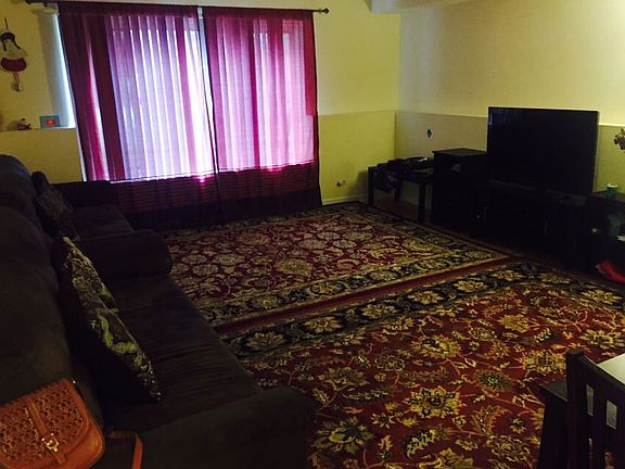 2nd image of 990 Perrie Dr
