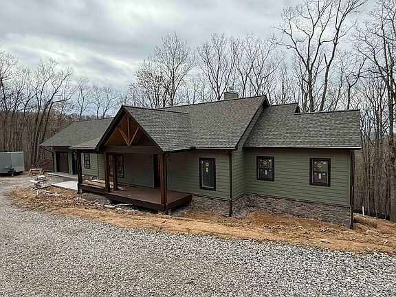 2nd image of 1565 Smithfield Dr