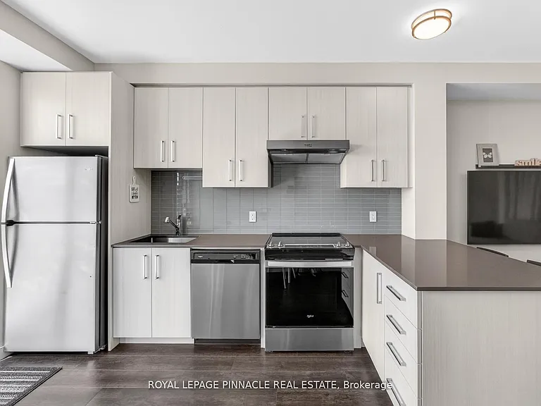 15 Queen St S #2303 — Photo 19