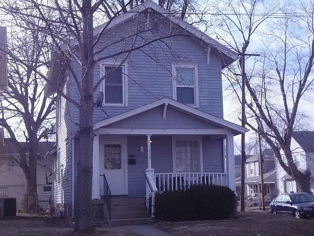 512 Charles St photo 1