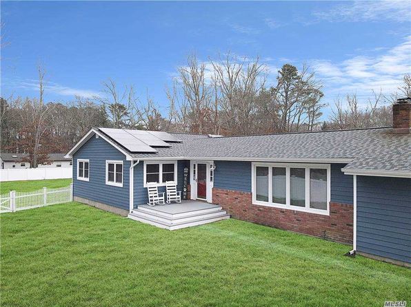 Manorville Real Estate Manorville Ny Homes For Sale Zillow