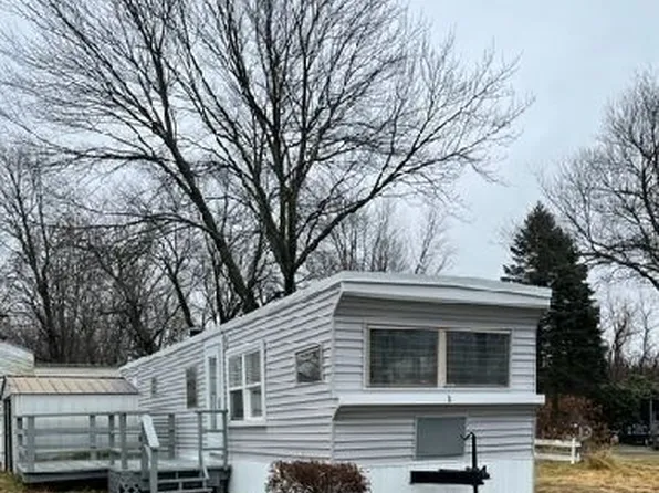 350 West St #3, Ludlow, MA 01056