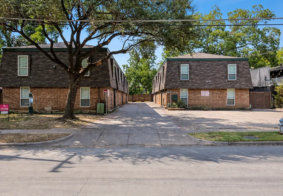 Junius Place Apartments