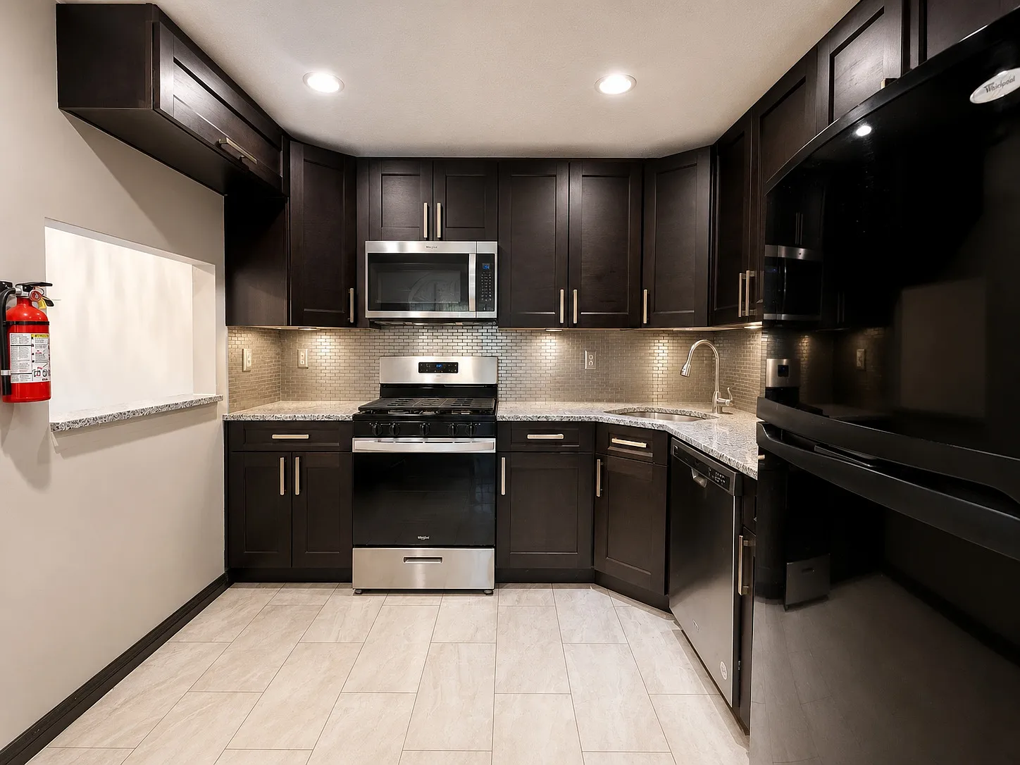 2 bed, 1108 sqft, $2,599 — Photo 4