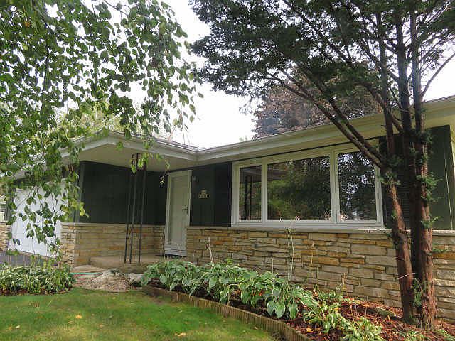 1st image of N58W39564 Sunnyfield Dr