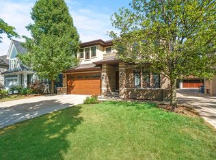 401 S Hawthorne Ave, Elmhurst, IL