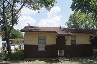 2nd image of 475 Morningview Dr