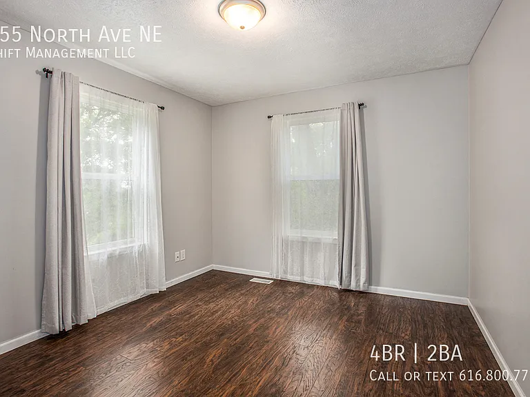 755 North Ave NE — Photo 16