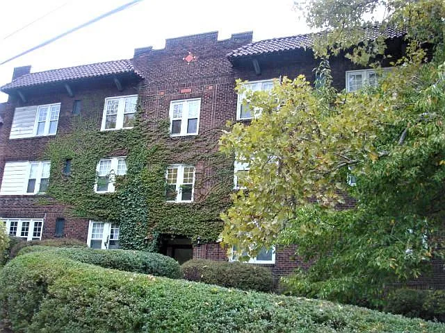 2710 Shady Ave #3 — Photo 10