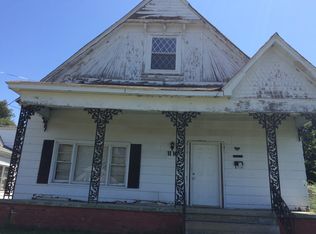 1110 S 4th St, Paducah, KY 42003