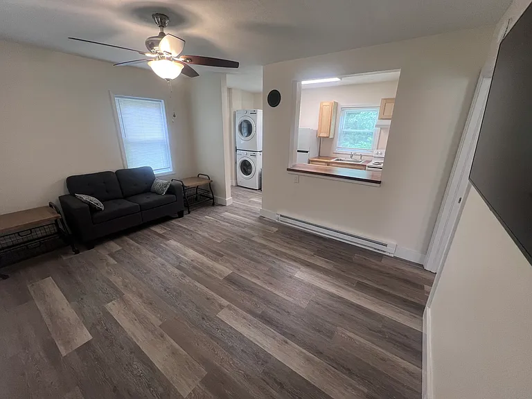 634 Cherry St — Photo 9