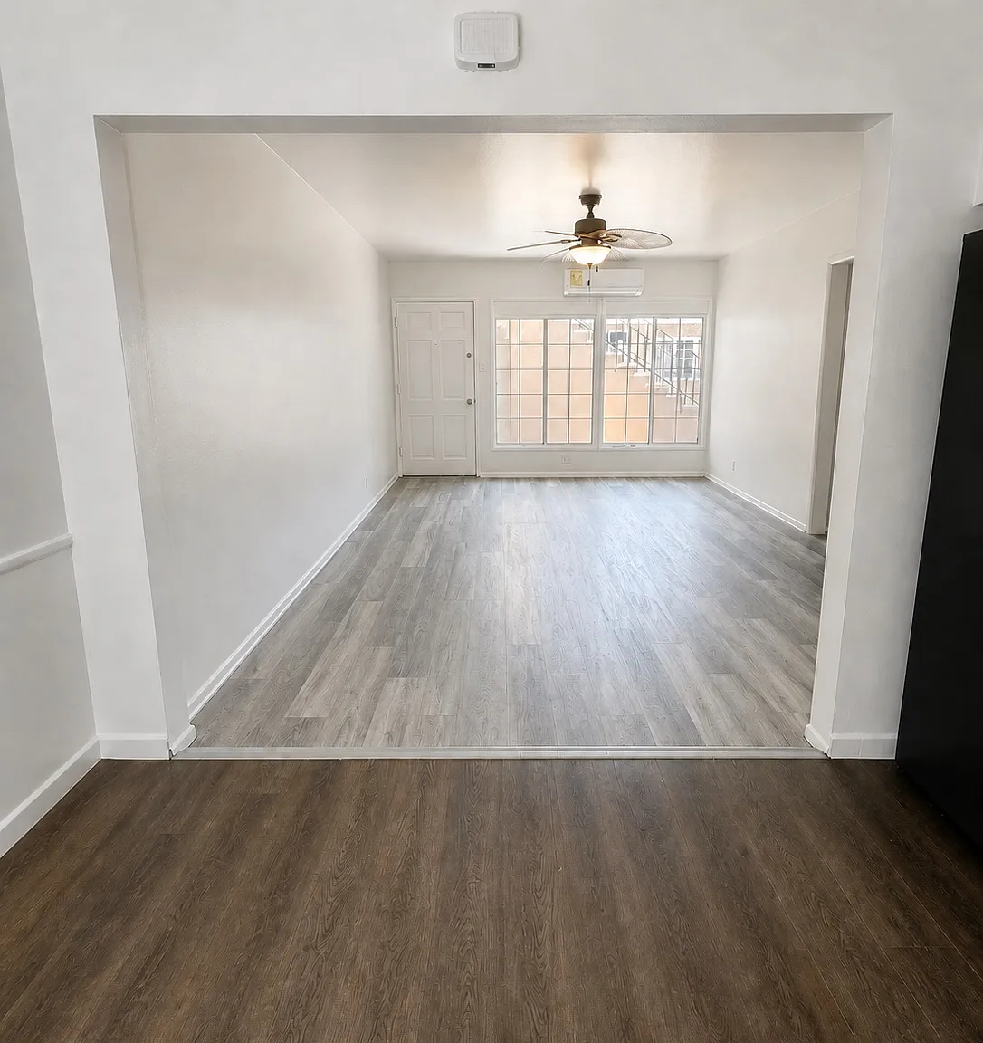 2 bed, 815 sqft, $2,300 — Photo 4