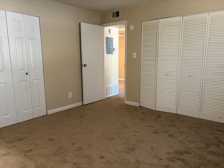 The New Meridian Apartments — Photo 22
