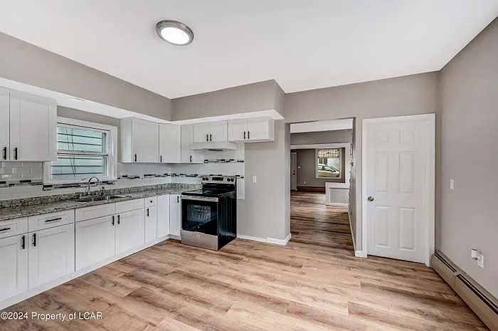12 Mack St — Photo 8