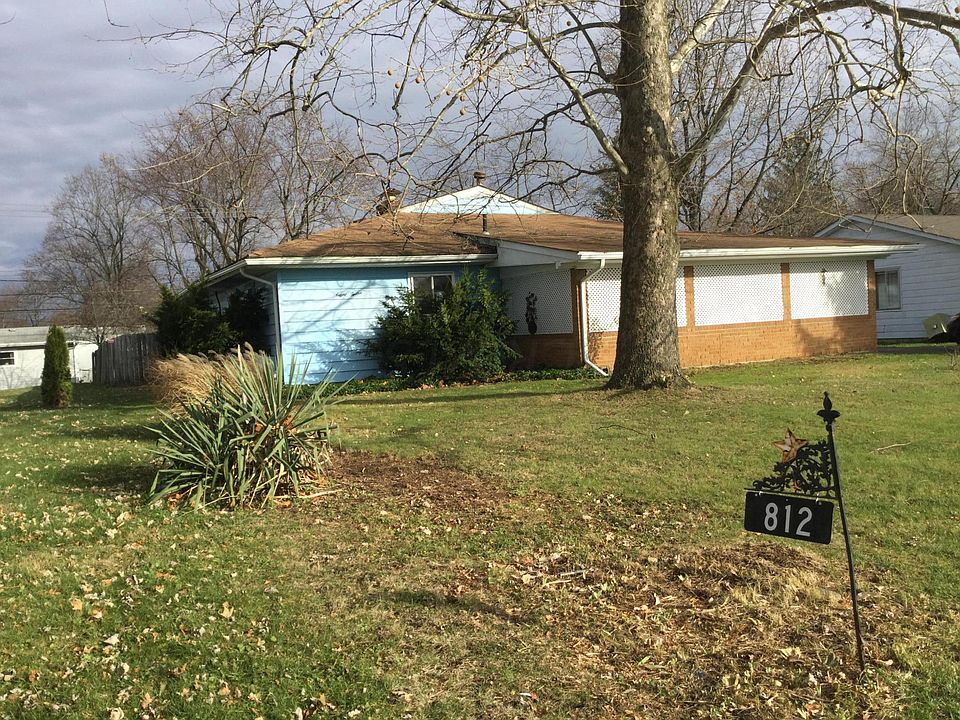 1st image of 812 N Lancaster Ave