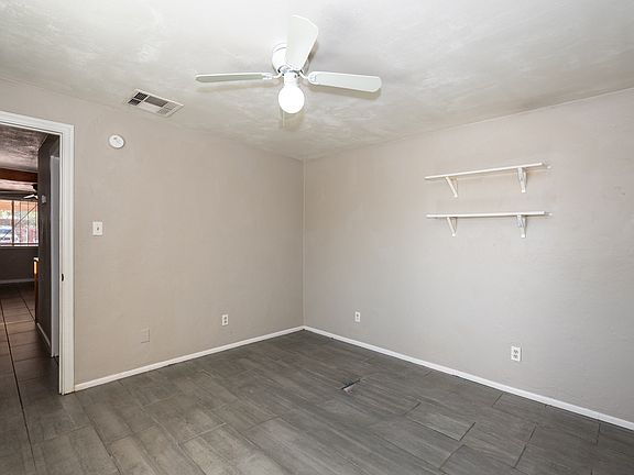 5th image of 810 E Linden St