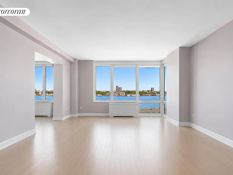 80 Riverside Blvd #12B — Photo 2
