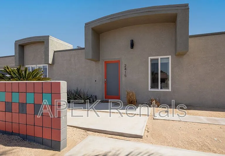 2415 E Finley Rd — Photo 78