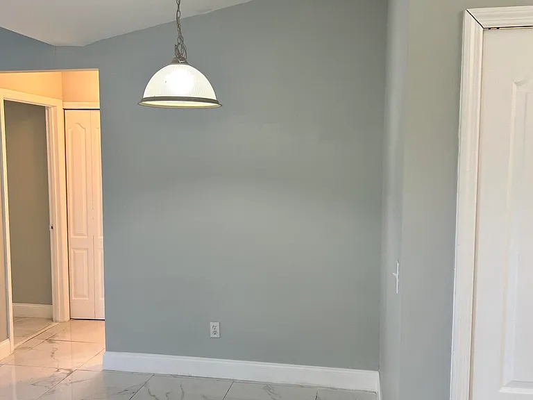 1492 Glencove Ave NW — Photo 6