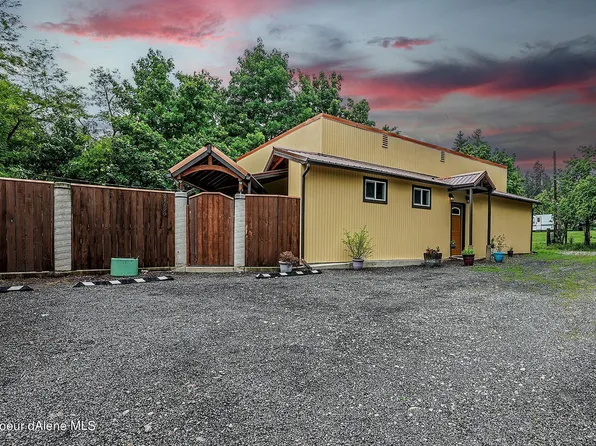 21695 S Main St, Medimont, ID 83842