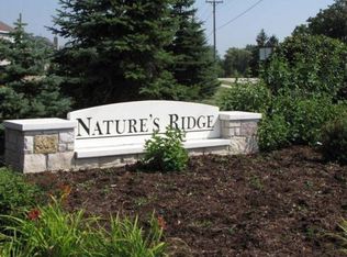 1821 Prairie Ridge Cir, Lindenhurst, IL 60046