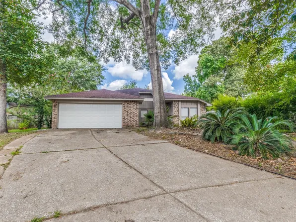 2803 Parkwood Manor Dr, Humble, TX 77339