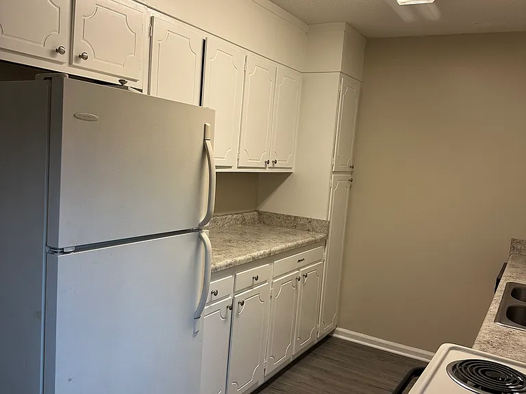 215 Northpoint Ave #B — Photo 9