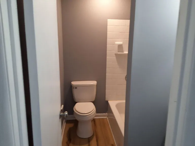 1190 Lois Ln — Photo 10