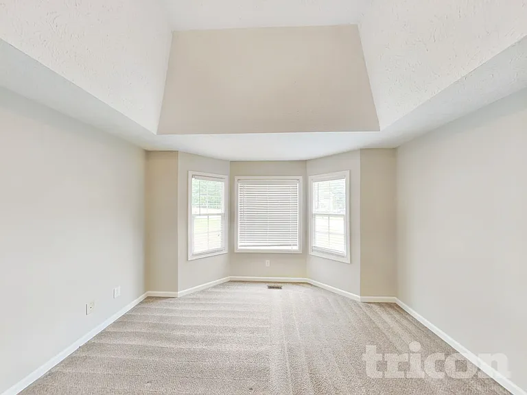 580 River Walk — Photo 9