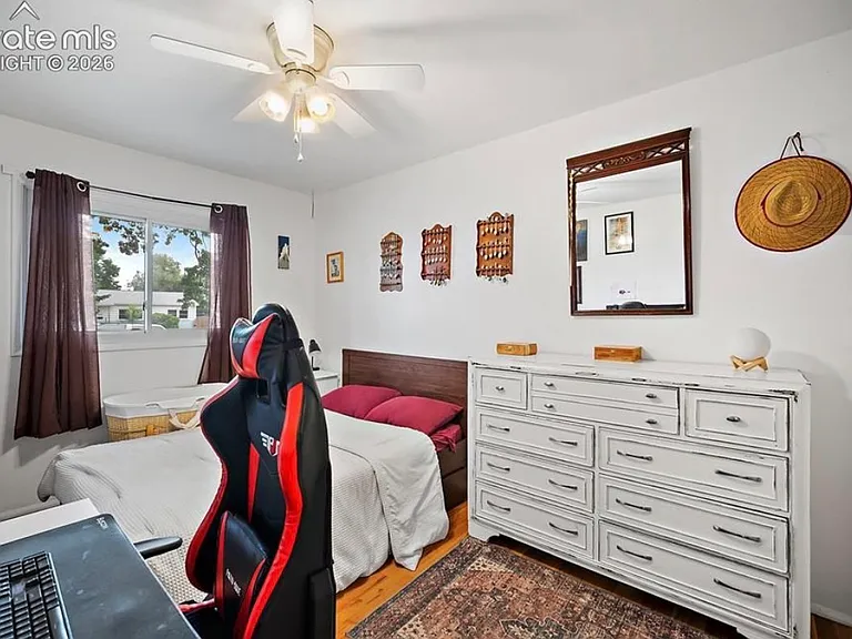 1334 Edith Ln — Photo 10