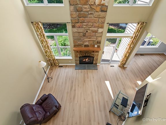 4th image of 1521 E Baronet Ln