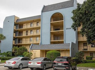 2828 Tennis Club Dr APT 403, West Palm Beach, FL 33417