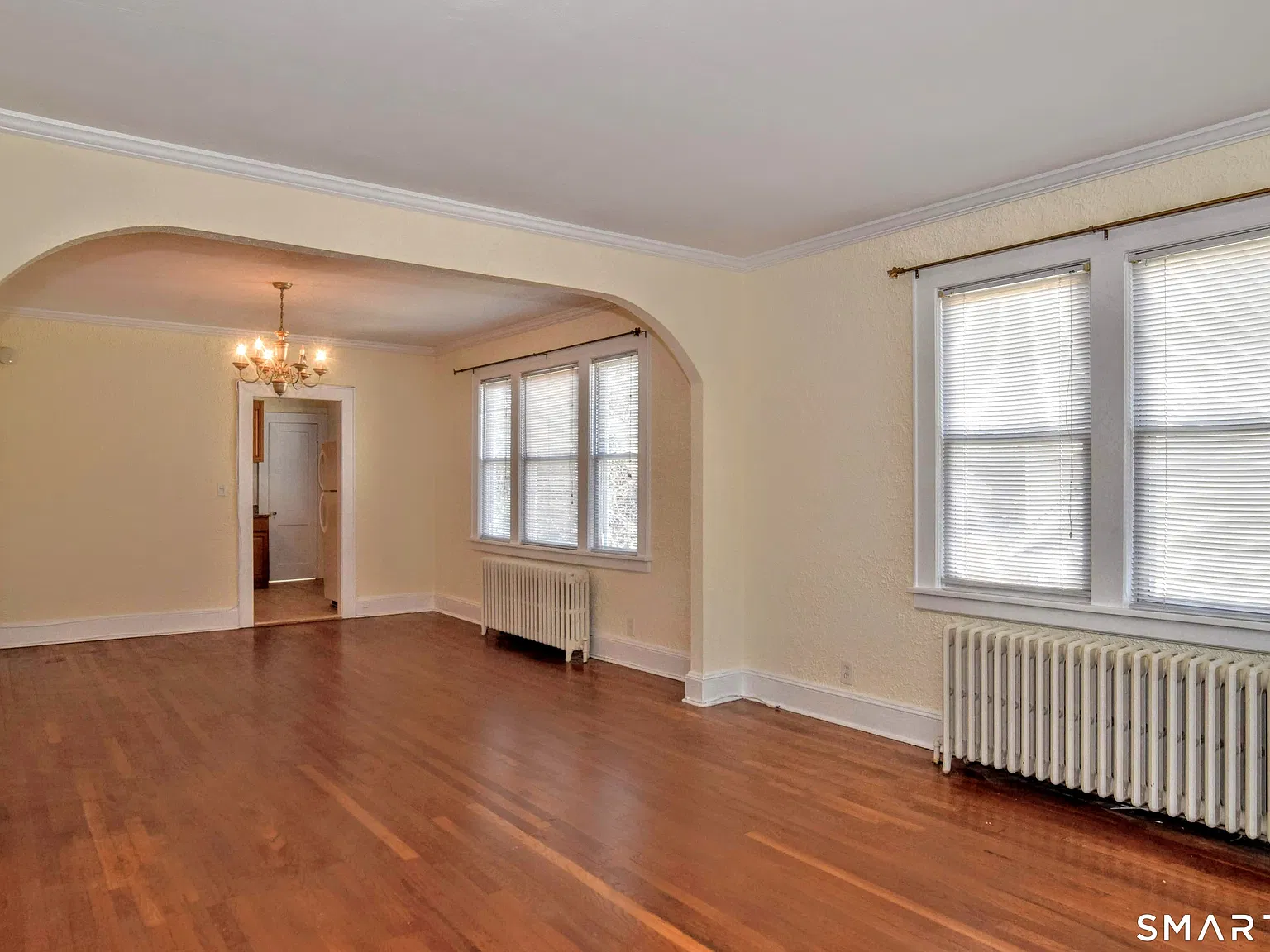 3 bed, 1.0 bath, 1520 sqft, $2,950 — Photo 4
