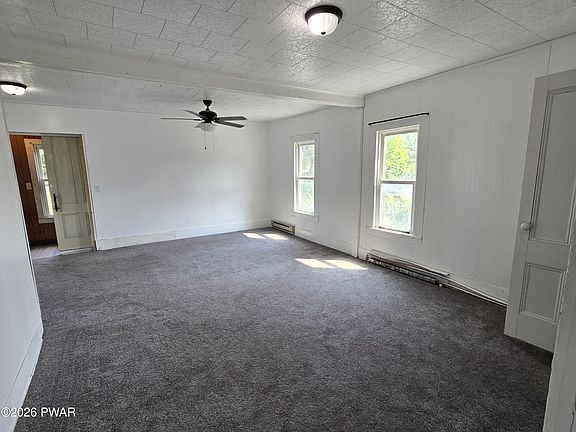 3rd image of 293 Jackson St
