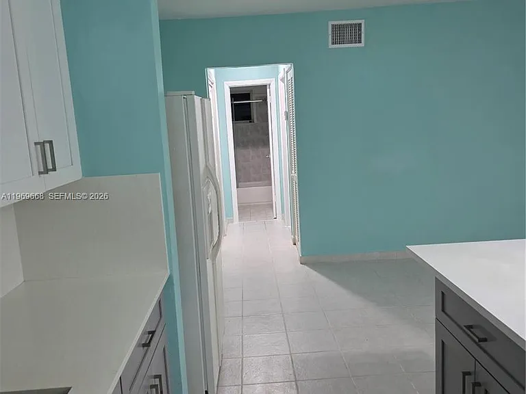 2101 Calais Dr #8 — Photo 9